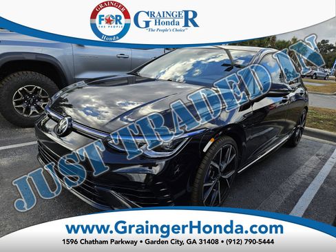 Used 2024 Volkswagen Golf R image 1