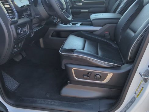 Used 2025 RAM 1500 Laramie w/ Night Edition AWD/4WD image 40
