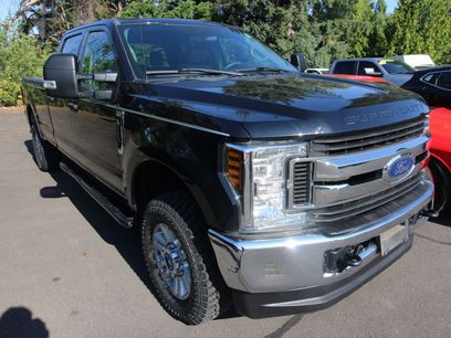 Used 2019 Ford F350 XLT w/ Camper Package