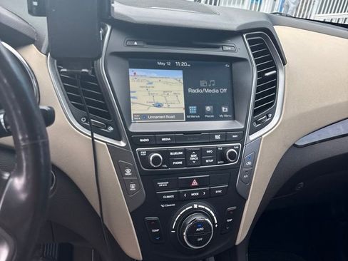 Used 2017 Hyundai Santa Fe Sport FWD image 18