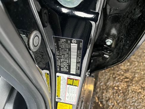 Used 2025 Toyota Camry LE image 29