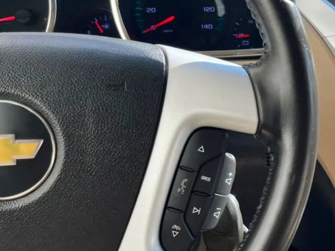 Used 2012 Chevrolet Traverse LTZ FWD image 28