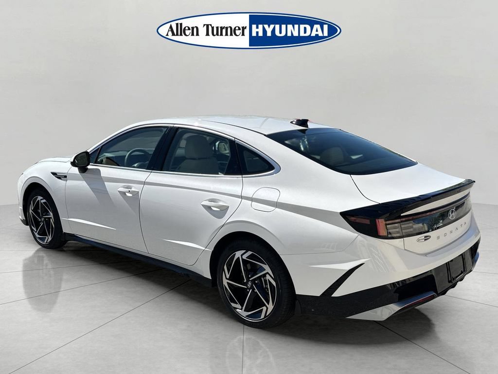 New 2026 Hyundai Sonata SEL FWD image 5
