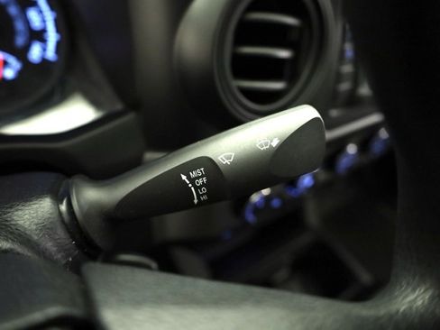 Used 2017 Toyota Tacoma SR image 26