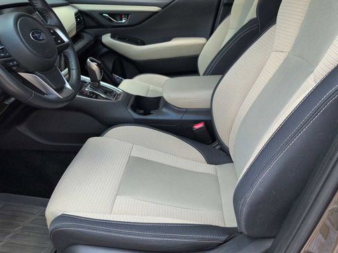 Used 2021 Subaru Outback Premium AWD/4WD image 16
