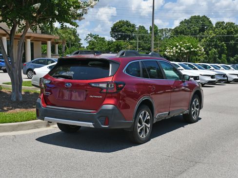 Used 2022 Subaru Outback Limited w/ Popular Package #2 AWD/4WD image 4