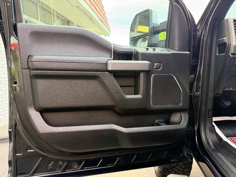 Used 2019 Ford F250 Platinum w/ Platinum Ultimate Package image 20