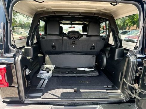 Used 2021 Jeep Wrangler Unlimited Rubicon AWD/4WD image 26