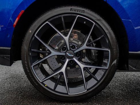 New 2026 Aston Martin DBX 707 image 6