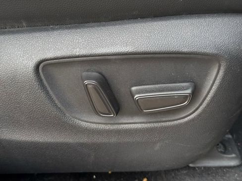 Used 2021 Toyota Highlander XSE image 31