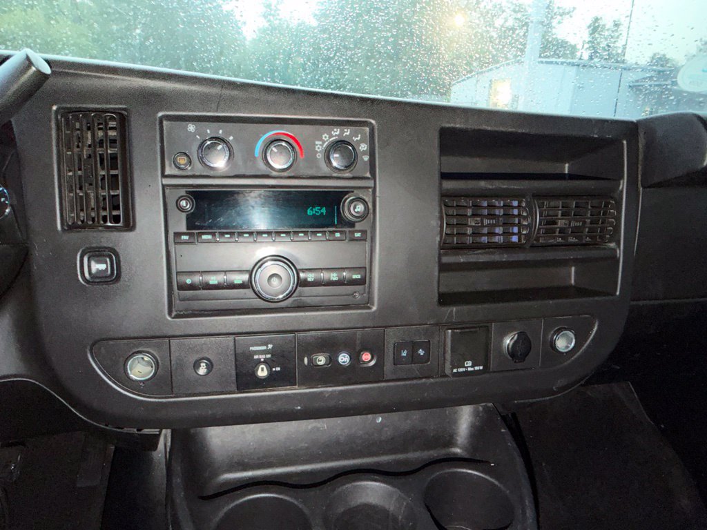 Used 2019 Chevrolet Express 3500 LT w/ LT Preferred Equipment Group RWD image 19