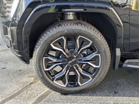 New 2025 GMC Sierra EV Denali image 9