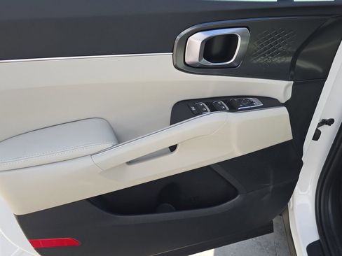 New 2026 Kia Sorento S w/ S Panoramic Sunroof Package FWD image 17