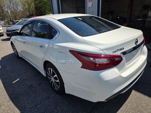 Used 2018 Nissan Altima 2.5 S w/ S Convenience Package image 7
