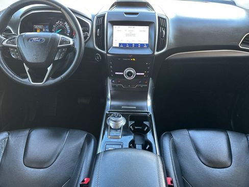Used 2020 Ford Edge Titanium w/ Equipment Group 301A FWD image 13