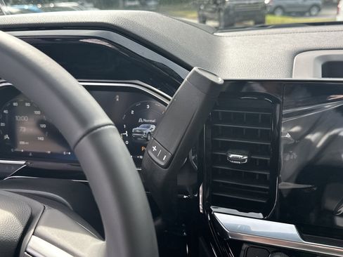 Certified 2026 Chevrolet Silverado 1500 LT RWD image 31