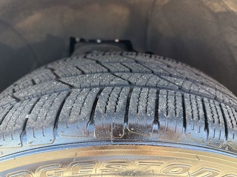 Used 2018 Cadillac Escalade Premium Luxury AWD/4WD image 40