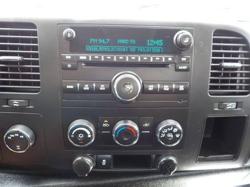 Used 2013 Chevrolet Silverado 1500 LT w/ Interior Plus Package AWD/4WD image 18