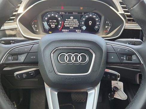 Used 2025 Audi Q3 2.0T Premium AWD/4WD image 11