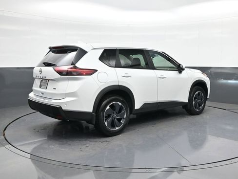 New 2025 Nissan Rogue SV image 7