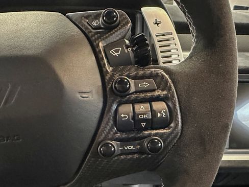 Used 2020 Ford GT Carbon Series image 44