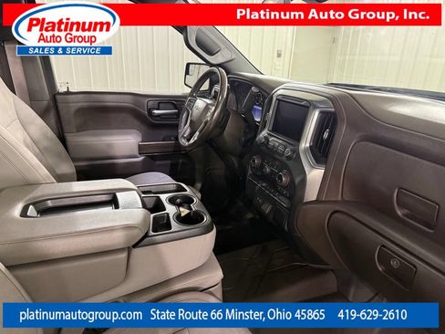Used 2019 Chevrolet Silverado 1500 LT Trail Boss w/ Convenience Package AWD/4WD image 44
