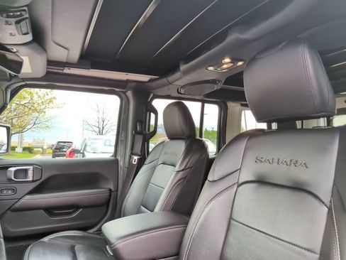 Certified 2022 Jeep Wrangler Unlimited Sahara w/ Cold Weather Group AWD/4WD image 30