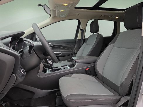 Used 2018 Ford Escape SE image 14