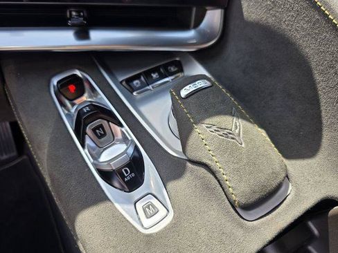 Used 2021 Chevrolet Corvette Stingray Premium Cpe w/ Z51 Performance Package RWD image 21