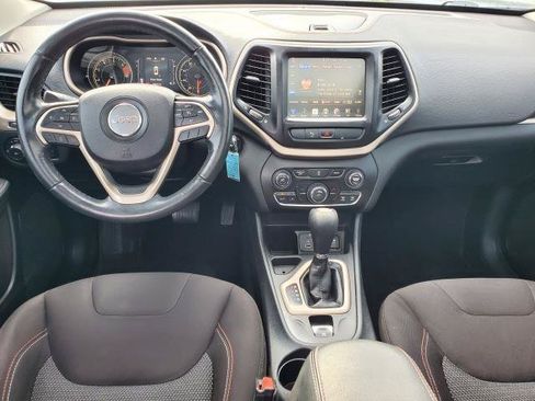 Used 2016 Jeep Cherokee 75th Anniversary FWD image 21