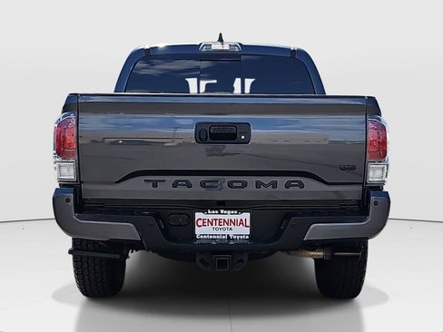 Used 2020 Toyota Tacoma TRD Off-Road w/ TRD Premium Off Road Package AWD/4WD image 6