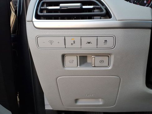 Used 2022 Hyundai Palisade SEL w/ Premium Package image 22