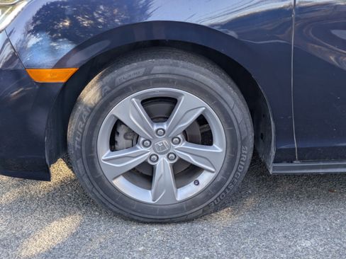 Used 2020 Honda Odyssey EX-L image 3