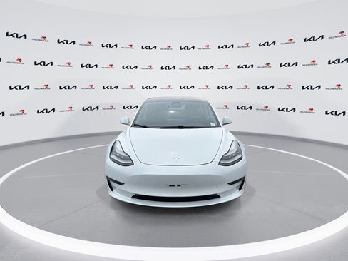 Used 2019 Tesla Model 3 Long Range RWD image 3