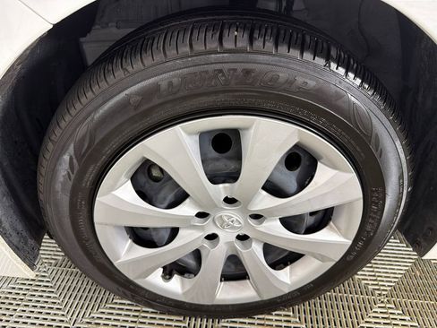 Used 2025 Toyota Corolla LE image 11