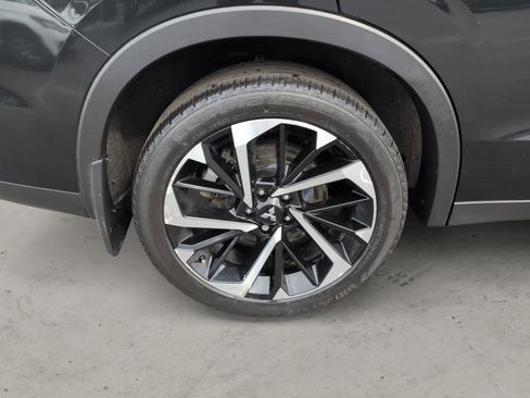 Used 2022 Mitsubishi Outlander SE image 13