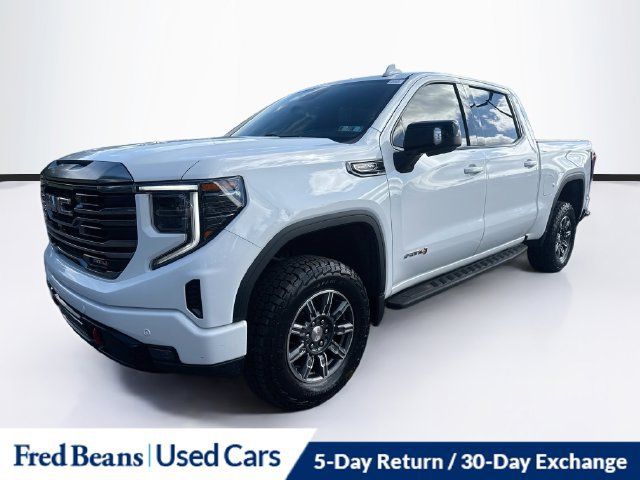 Used 2024 GMC Sierra 1500 AT4 w/ Technology Package AWD/4WD image 3