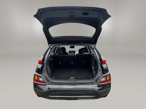 Used 2021 Hyundai Kona SE AWD/4WD image 9