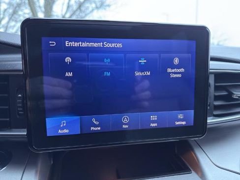 Certified 2022 Ford Explorer XLT w/ Equipment Group 202A image 30