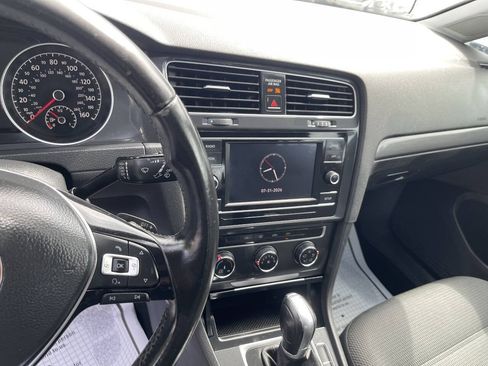 Used 2018 Volkswagen Golf S FWD image 15