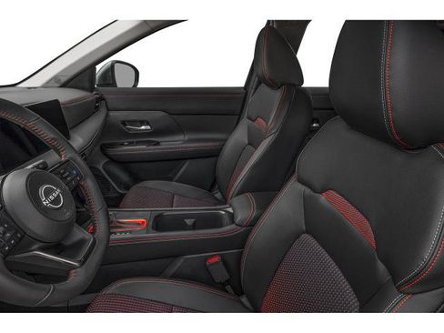 Certified 2025 Nissan Kicks SR w/ SR Premium Package AWD/4WD image 7