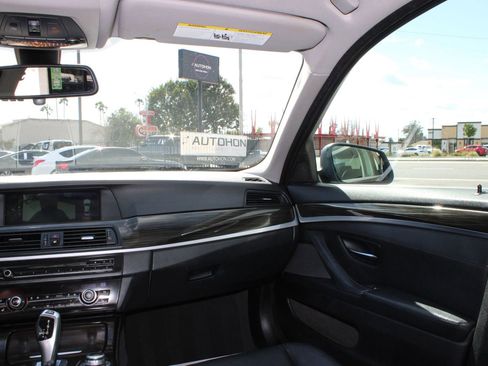 Used 2013 BMW 528i xDrive Sedan AWD/4WD image 36