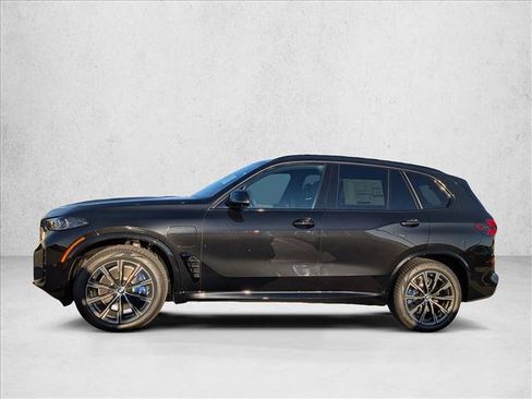 Used 2026 BMW X5 xDrive50e w/ Executive Package AWD/4WD image 5