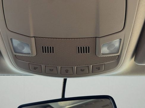 Used 2017 Ford Fusion SE w/ Fusion SE Technology Package image 40