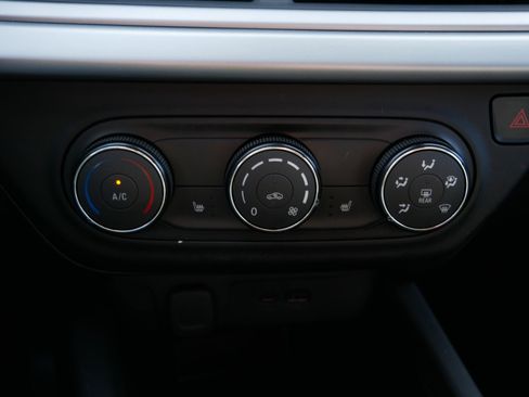 Certified 2024 Chevrolet Trax LS w/ LS Convenience Package image 30