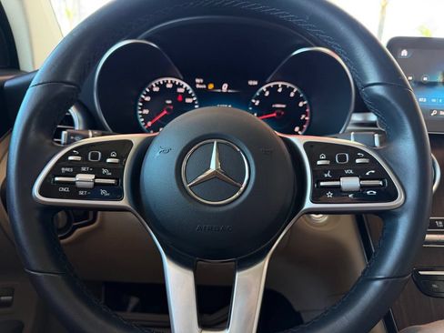 Used 2022 Mercedes-Benz GLC 300 image 22