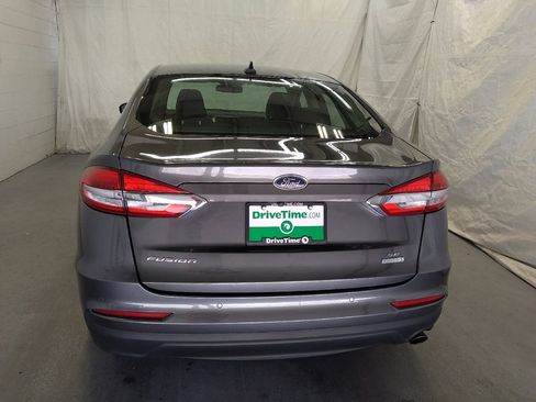 Used 2019 Ford Fusion SE image 6