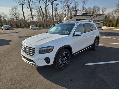 New 2026 Mercedes-Benz GLB 250 4MATIC image 6