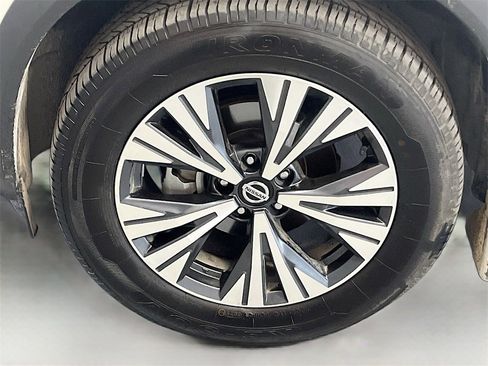 Used 2021 Nissan Rogue SV image 29