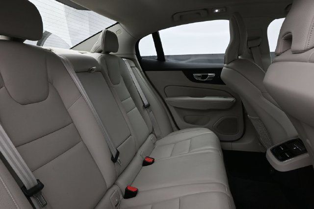 Used 2023 Volvo S60 B5 Ultimate w/ Climate Package FWD image 31